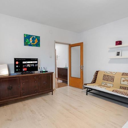 Dristor Large And Cozy Apartment Bukarest Exterior foto