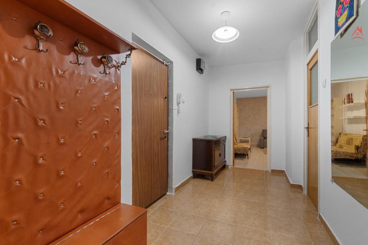 Dristor Large And Cozy Apartment Bukarest Exterior foto