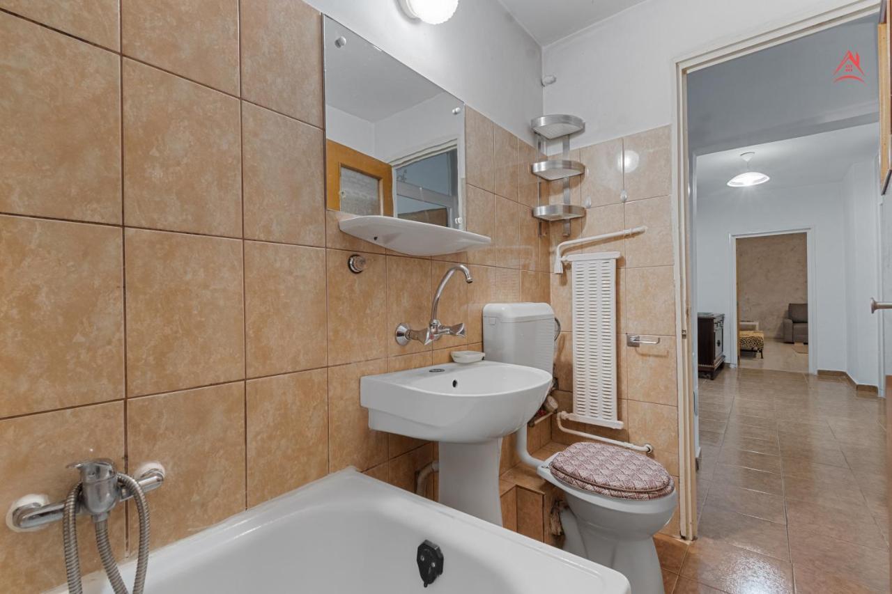 Dristor Large And Cozy Apartment Bukarest Exterior foto