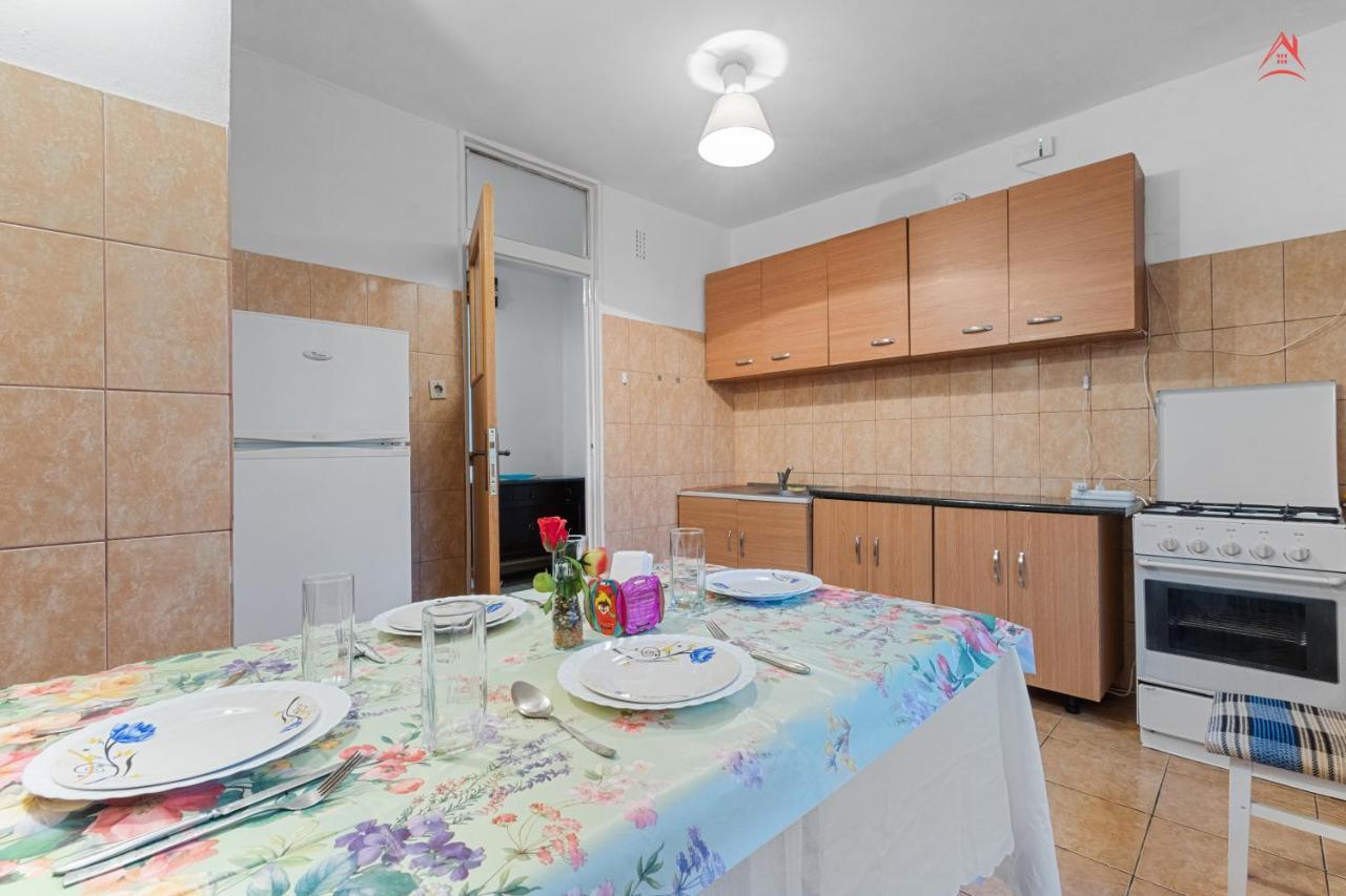 Dristor Large And Cozy Apartment Bukarest Exterior foto
